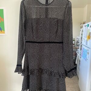 Adorable, flattering, posh Lulu’s dress